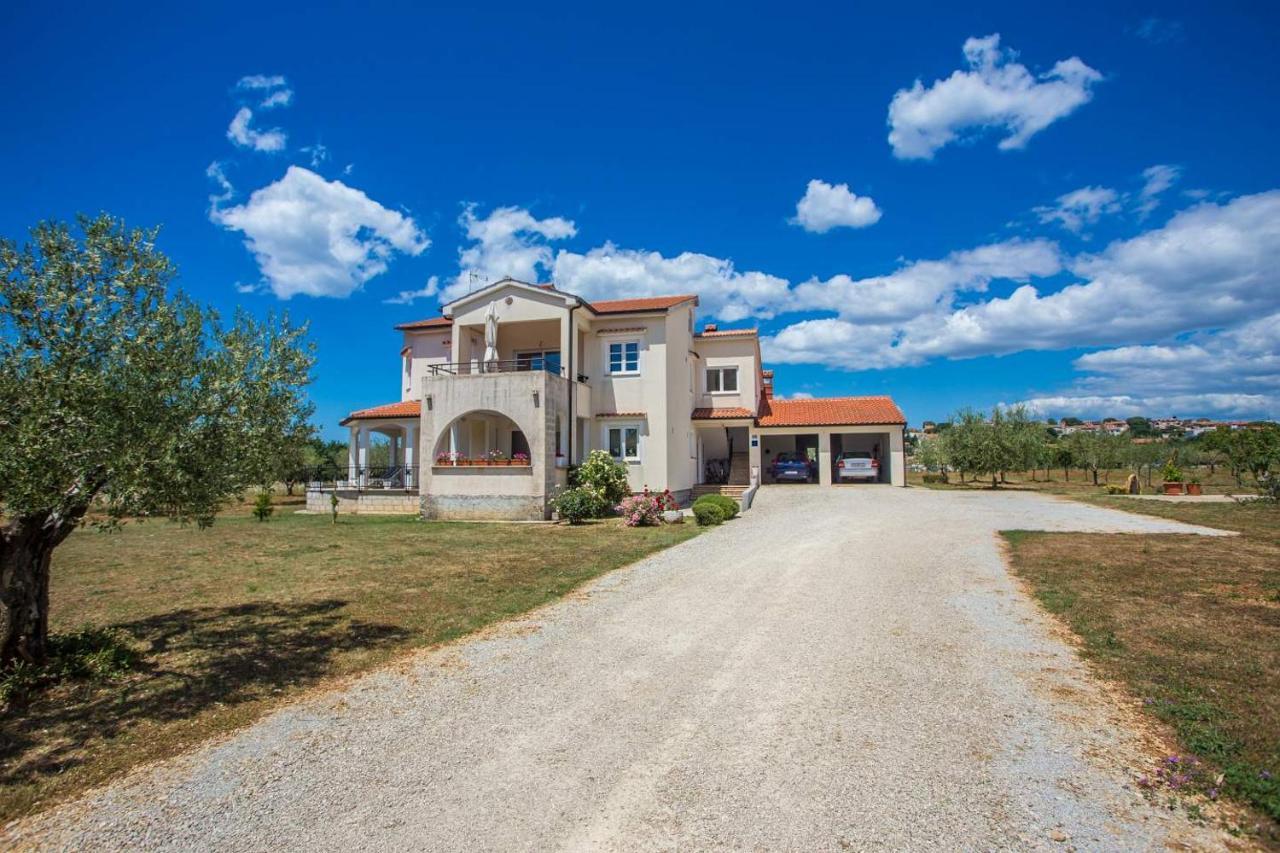 Apartment Mario 2 Poreč Eksteriør bilde